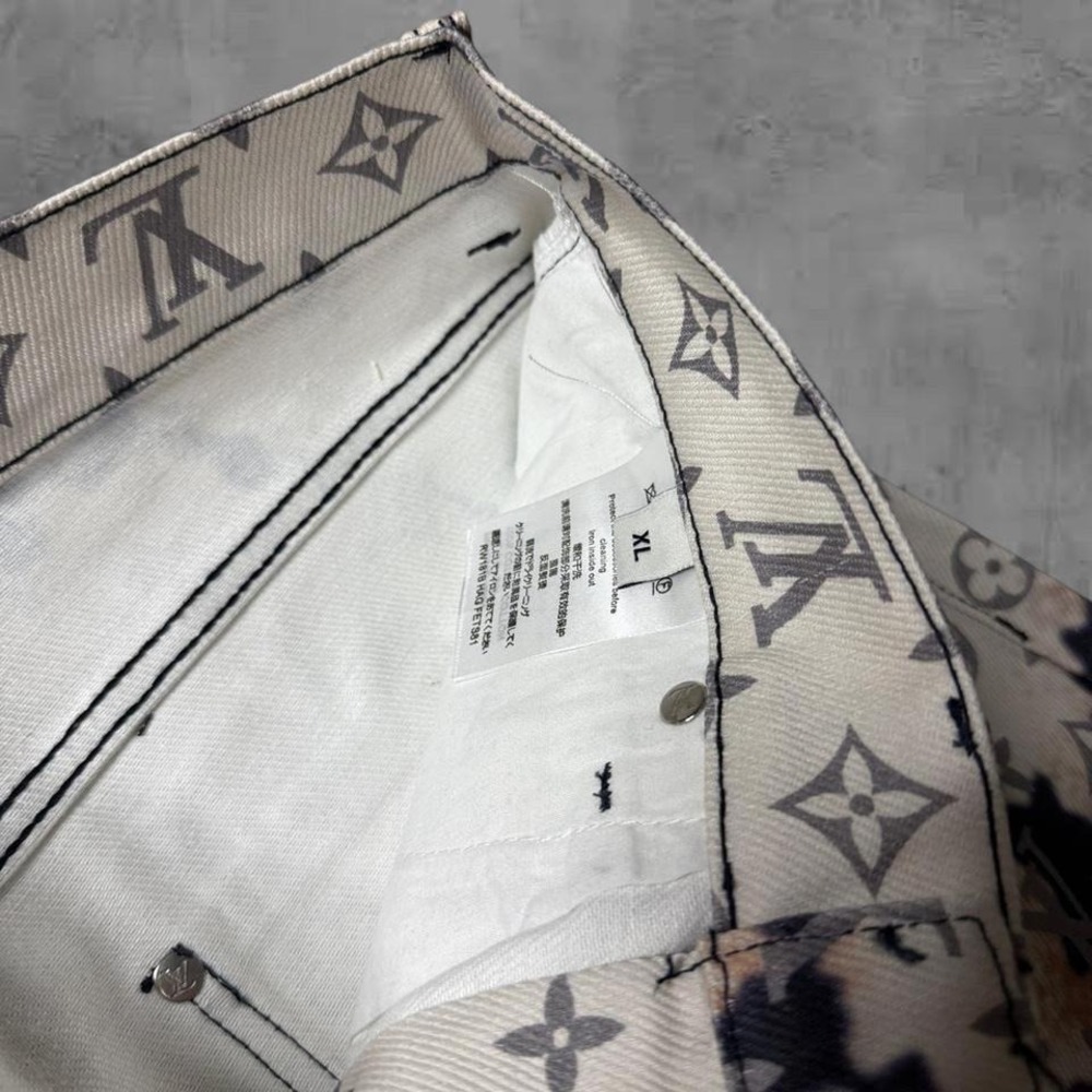 Luxury Baggy Louis Vuitton Monogram Streetwear Burnt Design Jeans - Picture 8 of 8